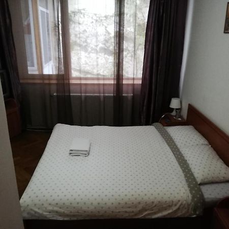 Hôtel La Vita E Bella à Braşov Extérieur photo